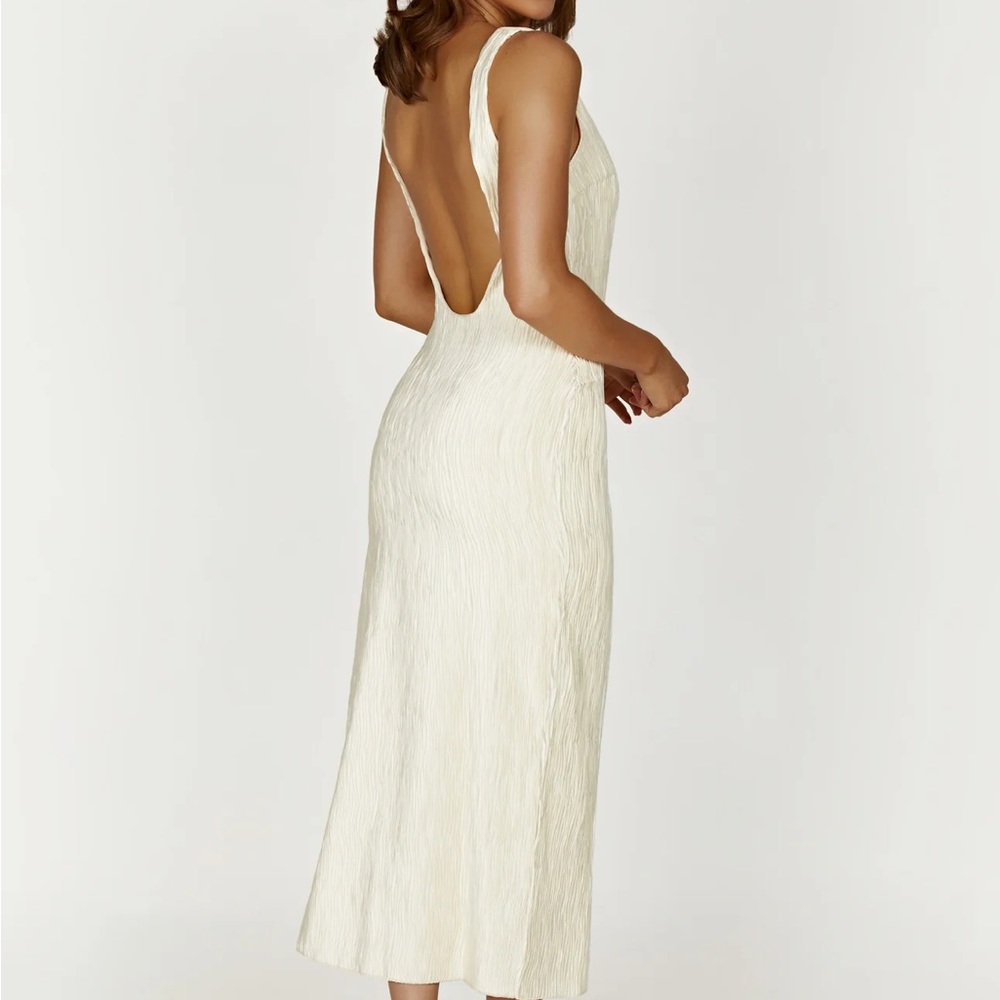 Meshki Cream Textured Maxi Dress with Side Slit - Picture 2 of 10